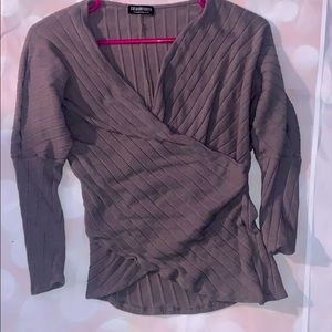 Lovely grey long sleeve blouse 🤍